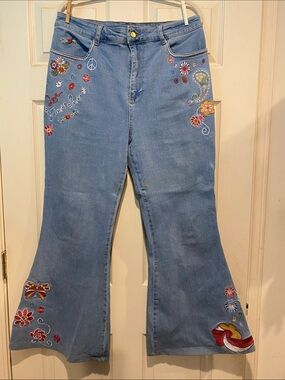 The Hippie Shake Embroidered Light Blue Flare Jeans - Wide Leg Floral Detail